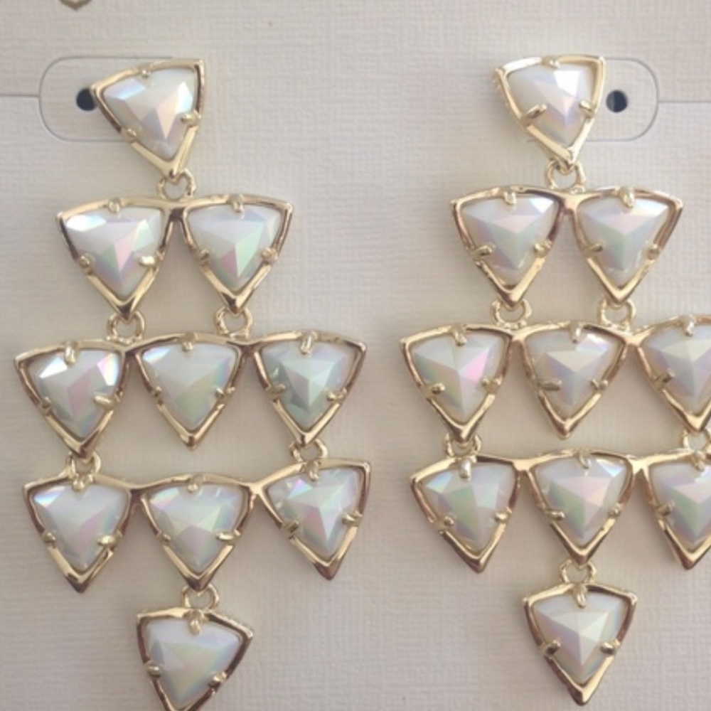 ISO VALE WHITE Kendra Scott Earrings - purple/blue too! DO NOT BUY-NOT MY PHOTO